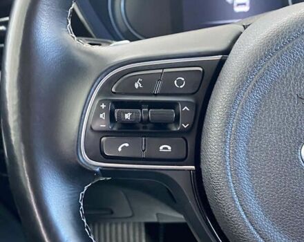 Киа Niro, объемом двигателя 0 л и пробегом 158 тыс. км за 19950 $, фото 12 на Automoto.ua