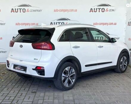 Кіа Niro, об'ємом двигуна 0 л та пробігом 158 тис. км за 19950 $, фото 2 на Automoto.ua