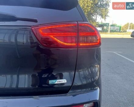 Кіа Niro, об'ємом двигуна 0 л та пробігом 93 тис. км за 18950 $, фото 17 на Automoto.ua