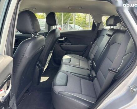 Киа Niro, объемом двигателя 0 л и пробегом 109 тыс. км за 19999 $, фото 10 на Automoto.ua