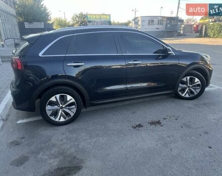 Кіа Niro, об'ємом двигуна 0 л та пробігом 93 тис. км за 18950 $, фото 9 на Automoto.ua