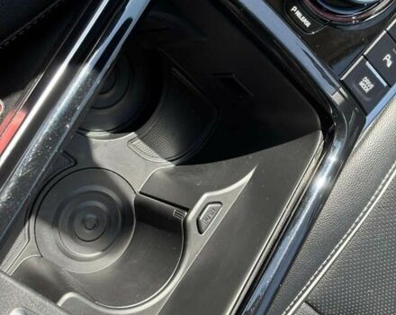 Киа Niro, объемом двигателя 0 л и пробегом 136 тыс. км за 19999 $, фото 17 на Automoto.ua