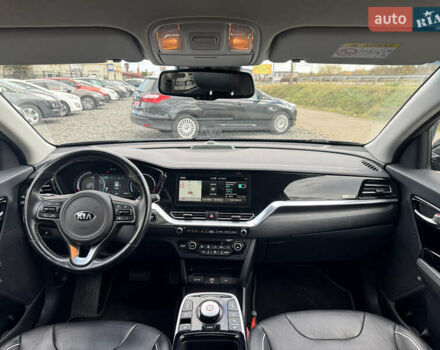 Кіа Niro, об'ємом двигуна 0 л та пробігом 164 тис. км за 18900 $, фото 4 на Automoto.ua