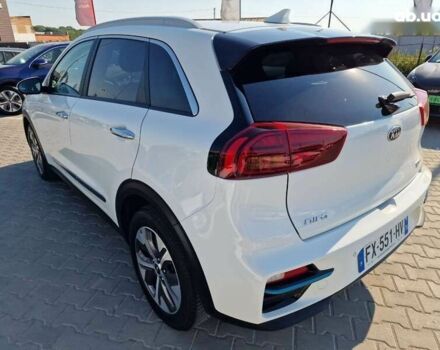 Кіа Niro, об'ємом двигуна 0 л та пробігом 130 тис. км за 18200 $, фото 13 на Automoto.ua