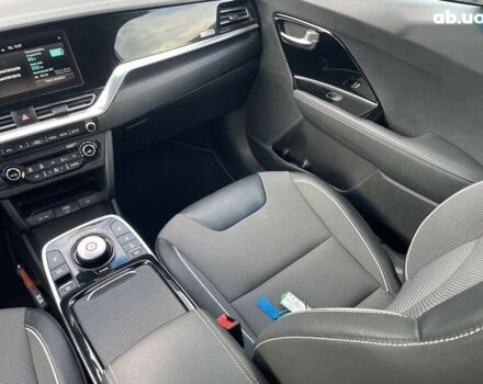 Киа Niro, объемом двигателя 0 л и пробегом 153 тыс. км за 17600 $, фото 8 на Automoto.ua