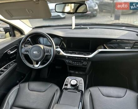 Киа Niro, объемом двигателя 0 л и пробегом 114 тыс. км за 21900 $, фото 8 на Automoto.ua