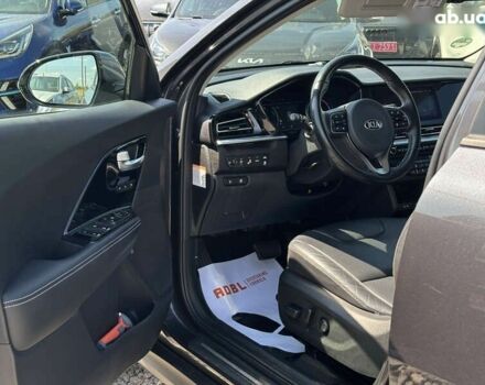 Киа Niro, объемом двигателя 0 л и пробегом 136 тыс. км за 19999 $, фото 13 на Automoto.ua