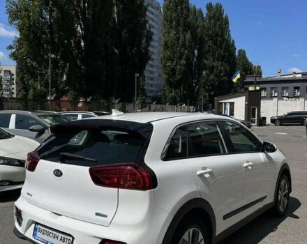 Киа Niro, объемом двигателя 0 л и пробегом 70 тыс. км за 20499 $, фото 7 на Automoto.ua