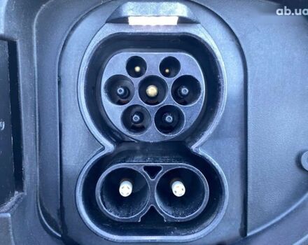 Киа Niro, объемом двигателя 0 л и пробегом 95 тыс. км за 21200 $, фото 13 на Automoto.ua