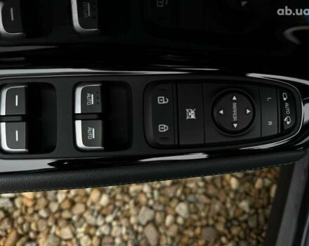 Киа Niro, объемом двигателя 0 л и пробегом 32 тыс. км за 23900 $, фото 6 на Automoto.ua