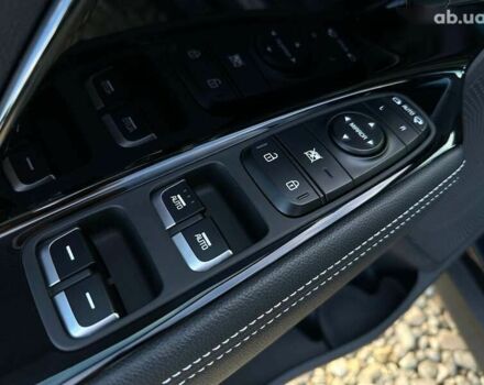 Киа Niro, объемом двигателя 0 л и пробегом 68 тыс. км за 24200 $, фото 4 на Automoto.ua