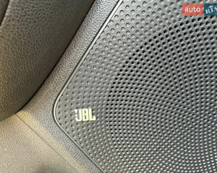 Кіа Niro, об'ємом двигуна 0 л та пробігом 141 тис. км за 18499 $, фото 38 на Automoto.ua