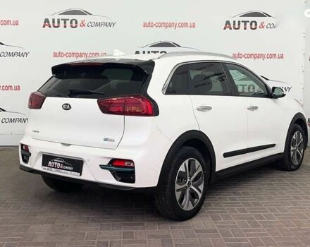 Киа Niro 2020 в Львове на Automoto.ua Киа Niro, объемом двигателя 0 л и пробегом 97 тыс. км за 20850 $, фото 2 на Automoto.ua
