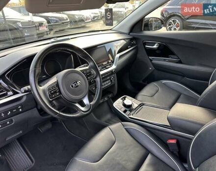 Киа Niro, объемом двигателя 0 л и пробегом 114 тыс. км за 21900 $, фото 4 на Automoto.ua
