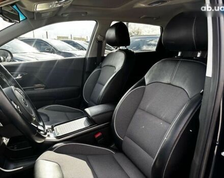 Киа Niro, объемом двигателя 0 л и пробегом 110 тыс. км за 20999 $, фото 14 на Automoto.ua