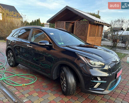 Кіа Niro, об'ємом двигуна 0 л та пробігом 117 тис. км за 19600 $, фото 4 на Automoto.ua