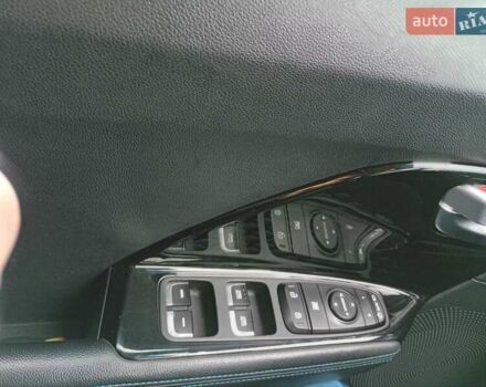 Кіа Niro, об'ємом двигуна 0 л та пробігом 96 тис. км за 19500 $, фото 11 на Automoto.ua