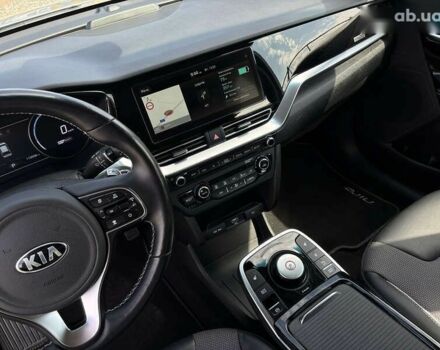Киа Niro, объемом двигателя 0 л и пробегом 109 тыс. км за 19999 $, фото 12 на Automoto.ua