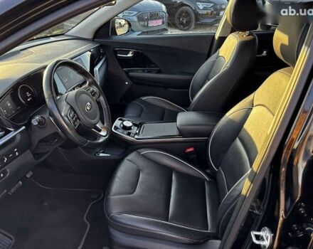 Киа Niro, объемом двигателя 0 л и пробегом 112 тыс. км за 19999 $, фото 23 на Automoto.ua