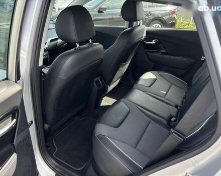 Киа Niro, объемом двигателя 0 л и пробегом 109 тыс. км за 19999 $, фото 13 на Automoto.ua