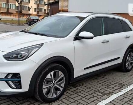 Кіа Niro, об'ємом двигуна 0 л та пробігом 106 тис. км за 23990 $, фото 3 на Automoto.ua