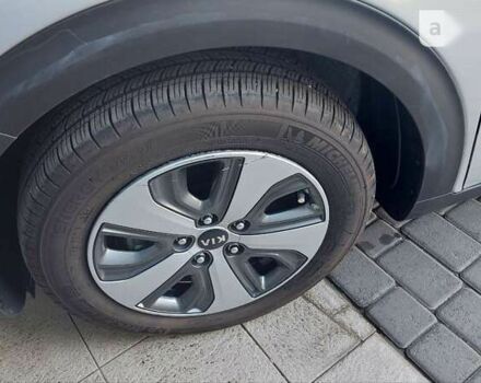 Киа Niro, объемом двигателя 0 л и пробегом 4 тыс. км за 18499 $, фото 8 на Automoto.ua