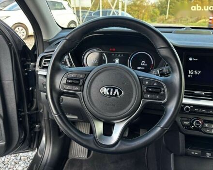 Киа Niro, объемом двигателя 0 л и пробегом 50 тыс. км за 19999 $, фото 16 на Automoto.ua