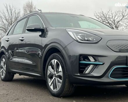 Кіа Niro, об'ємом двигуна 0 л та пробігом 107 тис. км за 19454 $, фото 9 на Automoto.ua