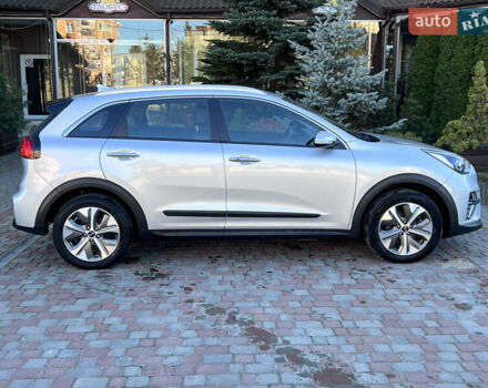 Киа Niro, объемом двигателя 0 л и пробегом 89 тыс. км за 18500 $, фото 4 на Automoto.ua