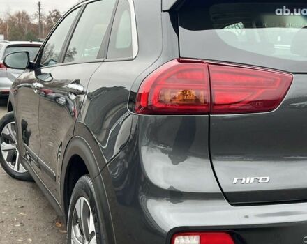 Кіа Niro, об'ємом двигуна 0 л та пробігом 107 тис. км за 19454 $, фото 11 на Automoto.ua