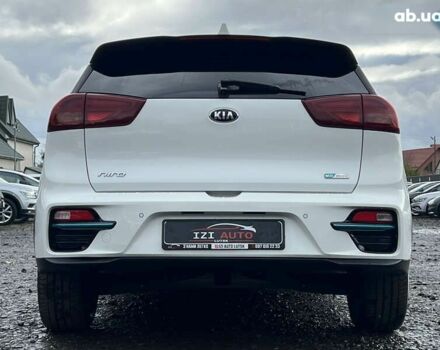 Киа Niro, объемом двигателя 0 л и пробегом 54 тыс. км за 21193 $, фото 6 на Automoto.ua