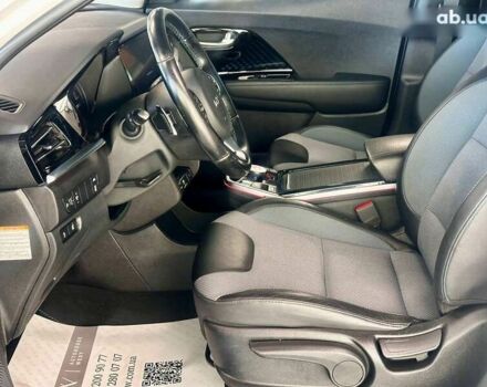 Киа Niro, объемом двигателя 0 л и пробегом 119 тыс. км за 18700 $, фото 13 на Automoto.ua