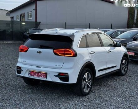 Киа Niro, объемом двигателя 0 л и пробегом 51 тыс. км за 24999 $, фото 4 на Automoto.ua