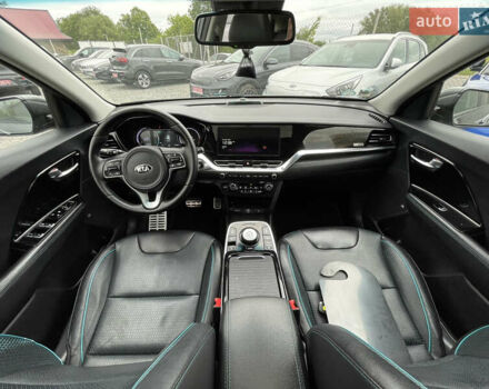 Киа Niro, объемом двигателя 0 л и пробегом 105 тыс. км за 20350 $, фото 24 на Automoto.ua