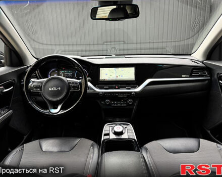 Киа Niro, объемом двигателя 0.15 л и пробегом 136 тыс. км за 18900 $, фото 6 на Automoto.ua