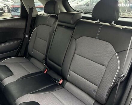 Киа Niro, объемом двигателя 0 л и пробегом 44 тыс. км за 23200 $, фото 29 на Automoto.ua