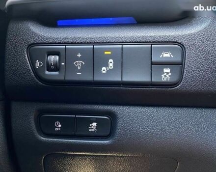 Кіа Niro, об'ємом двигуна 0 л та пробігом 70 тис. км за 23200 $, фото 2 на Automoto.ua