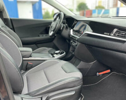 Киа Niro, объемом двигателя 0 л и пробегом 88 тыс. км за 18700 $, фото 13 на Automoto.ua