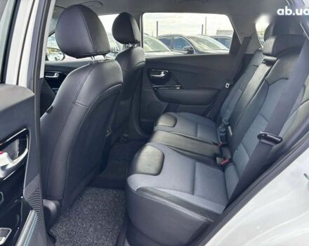 Киа Niro, объемом двигателя 0 л и пробегом 53 тыс. км за 19999 $, фото 26 на Automoto.ua