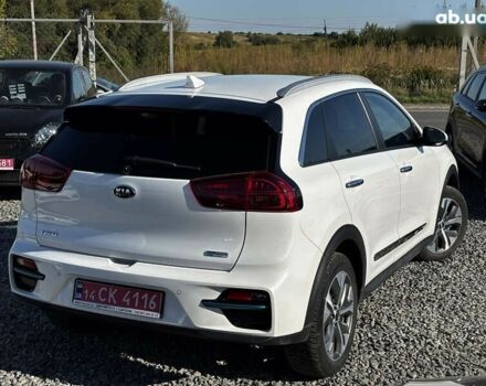 Кіа Niro, об'ємом двигуна 0 л та пробігом 53 тис. км за 20950 $, фото 10 на Automoto.ua