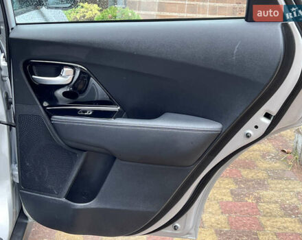 Киа Niro, объемом двигателя 0 л и пробегом 89 тыс. км за 18500 $, фото 40 на Automoto.ua