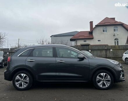 Кіа Niro, об'ємом двигуна 0 л та пробігом 107 тис. км за 19454 $, фото 8 на Automoto.ua