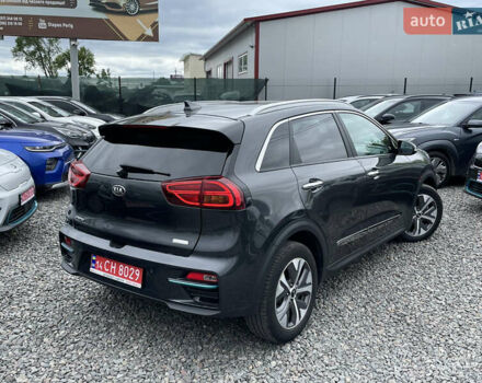 Киа Niro, объемом двигателя 0 л и пробегом 105 тыс. км за 20350 $, фото 18 на Automoto.ua