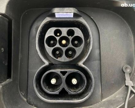 Кіа Niro, об'ємом двигуна 0 л та пробігом 70 тис. км за 23200 $, фото 16 на Automoto.ua