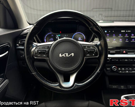 Киа Niro, объемом двигателя 0.15 л и пробегом 136 тыс. км за 18900 $, фото 11 на Automoto.ua