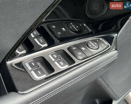 Киа Niro, объемом двигателя 0 л и пробегом 89 тыс. км за 18500 $, фото 18 на Automoto.ua