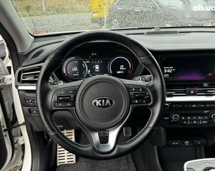 Киа Niro, объемом двигателя 0 л и пробегом 75 тыс. км за 21650 $, фото 19 на Automoto.ua