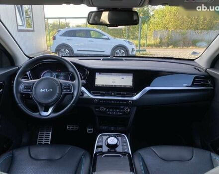 Киа Niro, объемом двигателя 0 л и пробегом 123 тыс. км за 20600 $, фото 3 на Automoto.ua