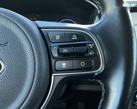 Киа Niro, объемом двигателя 0 л и пробегом 78 тыс. км за 22500 $, фото 3 на Automoto.ua