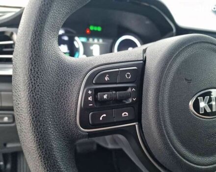 Киа Niro, объемом двигателя 0 л и пробегом 97 тыс. км за 19100 $, фото 21 на Automoto.ua